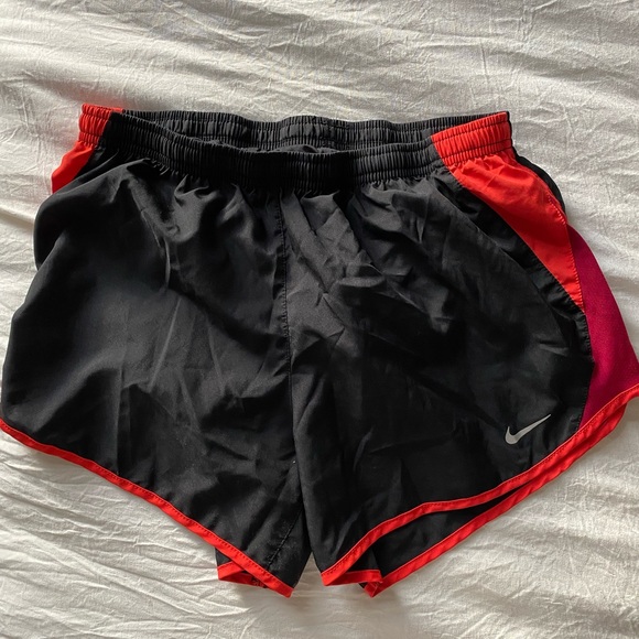 Black & Red NIKE running shorts - Picture 3 of 3